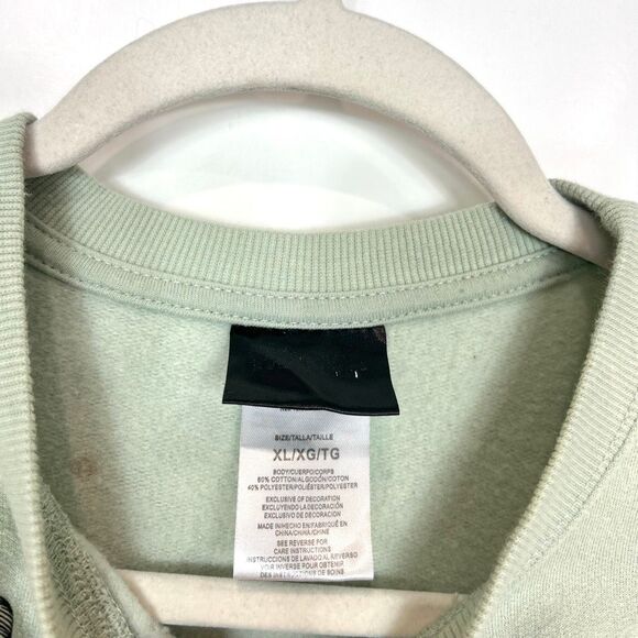 Womens butterfly crewneck sweatshirt XL Graphic Cozy Sweater Extra large insect - Picture 4 of 10